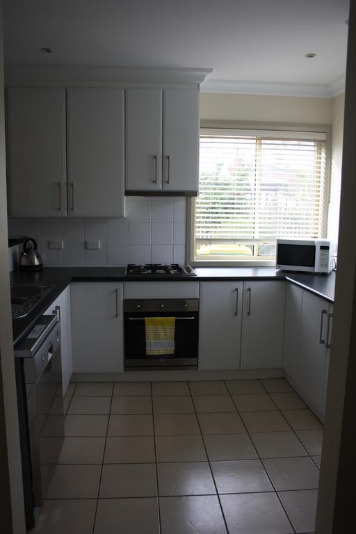 Albury Suites - Schubach Street Esterno foto